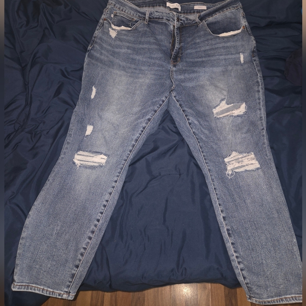 Judy Blue Distressed Boyfriend Jeans 24W